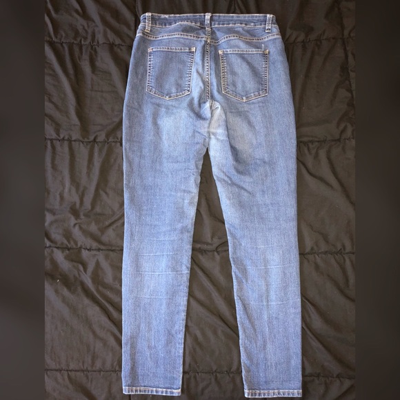 🍄THE PERFECT CLASSIC MID RISE SKINNY JEANS 👖 - Picture 2 of 3